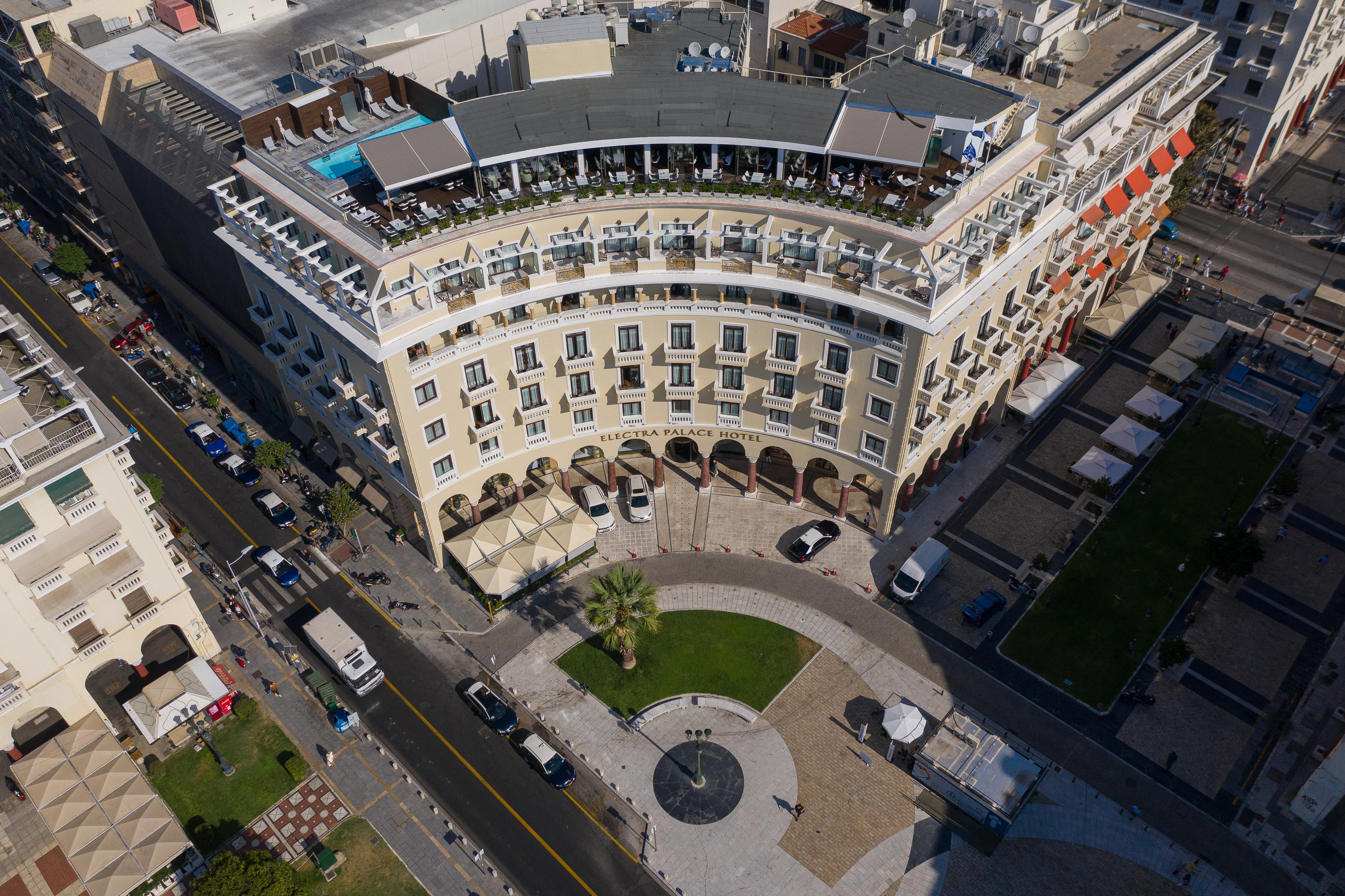 Electra Palace Tesalonika Bagian luar foto Aerial view of the hotel
